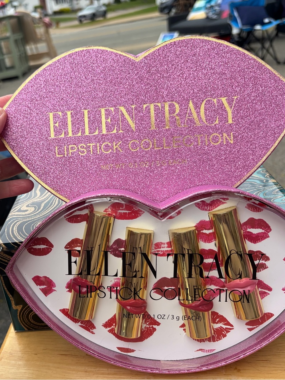 Ellen Tracy Lipstick Set in Pink and Gold Heart Box
